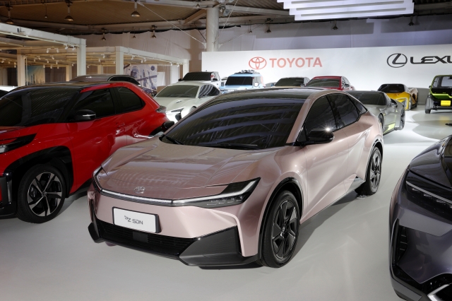 トヨタ自動車のEV電気自動車 bZ SDNの画像