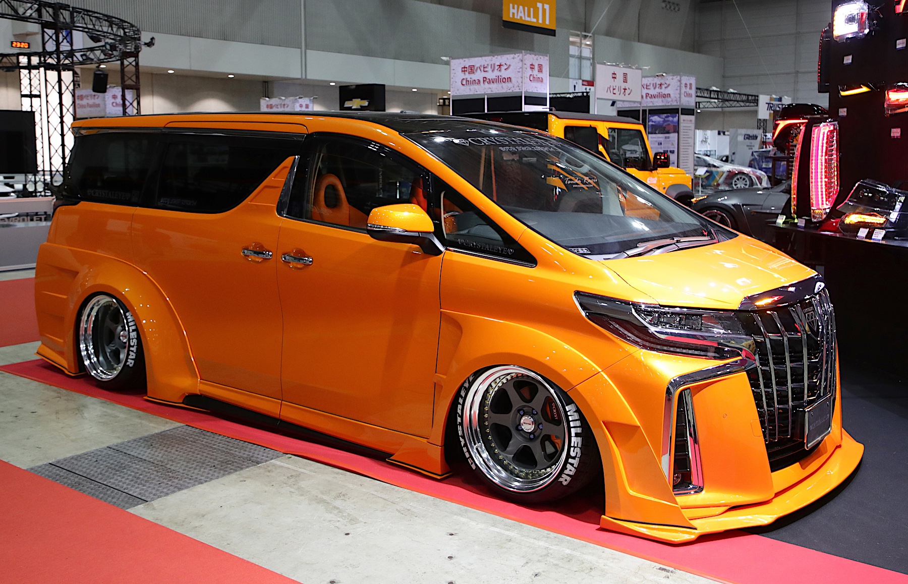 東京国際カスタムカーコンテスト2020「クリスタルアイ　30後期　アルファード」