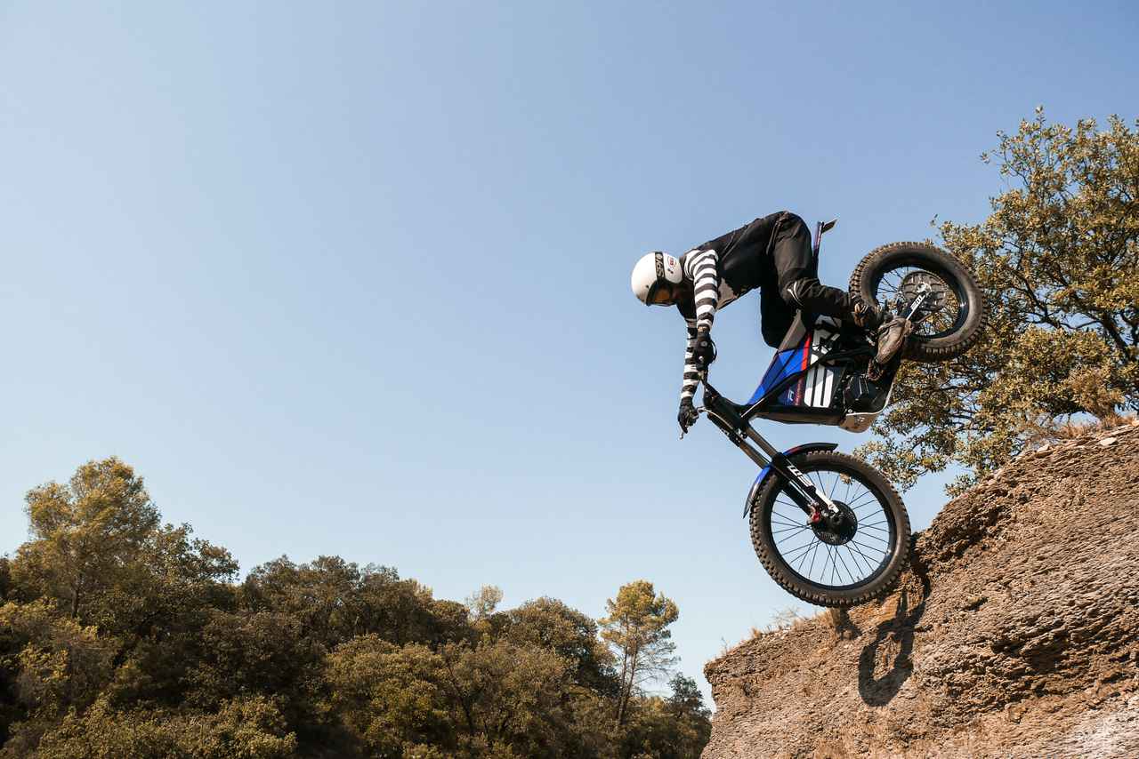 世界の電動2輪車図鑑:26 ELECTRIC MOTION ESCAPE