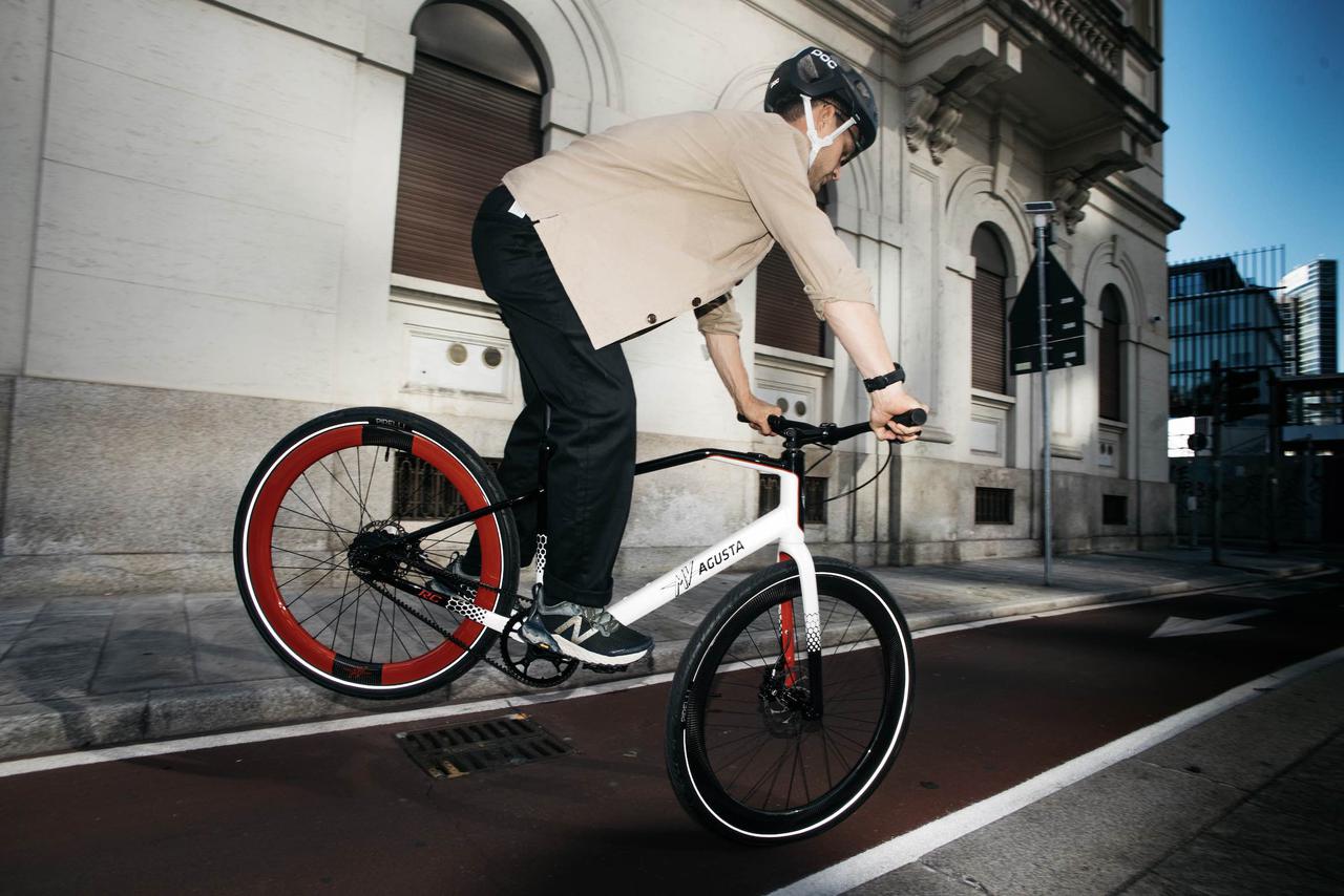 MVアグスタもEバイク市場に参戦!! カスティリオーニ率いる「C-クリエイティブ」との電動時代の「正統後継者」争い勃発か!?