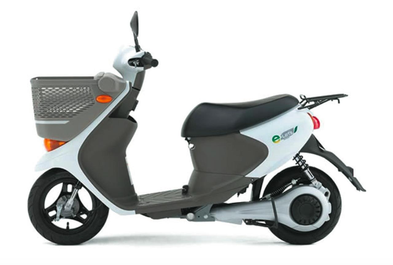 【2016日本のオートバイを紹介！】バッテリーを取り外して持ち運びができるバイク！「SUZUKI e-LET'S/W」