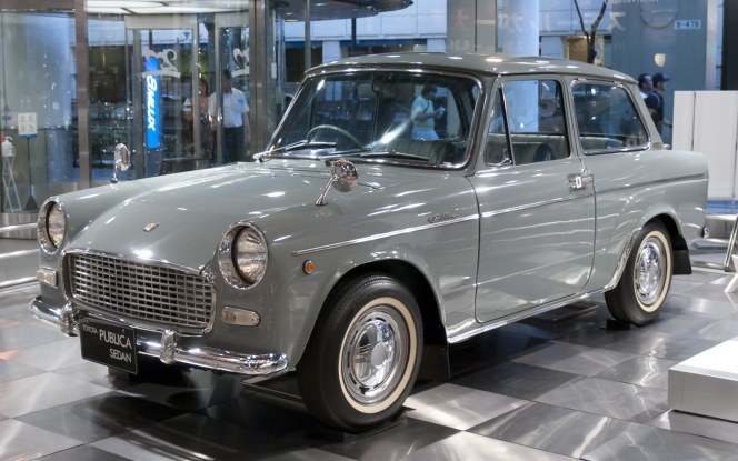トヨタはなぜ世界最大になれたのか？パブリカ、2000GTからMIRAIまで、夢与え国民を牽引する戦略の巧みさ