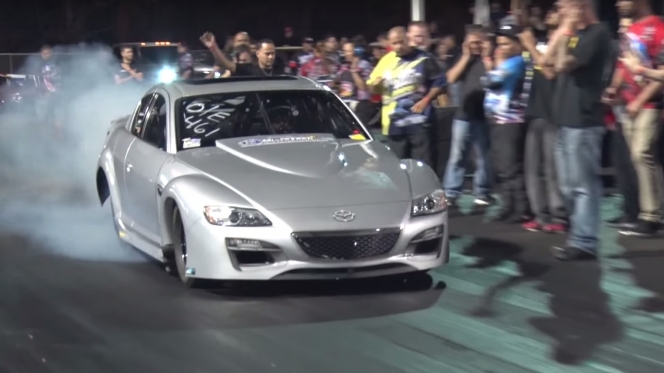 最高出力1600馬力…3ローター・トリプルターボ仕様にカスタムされたRX8とは？
