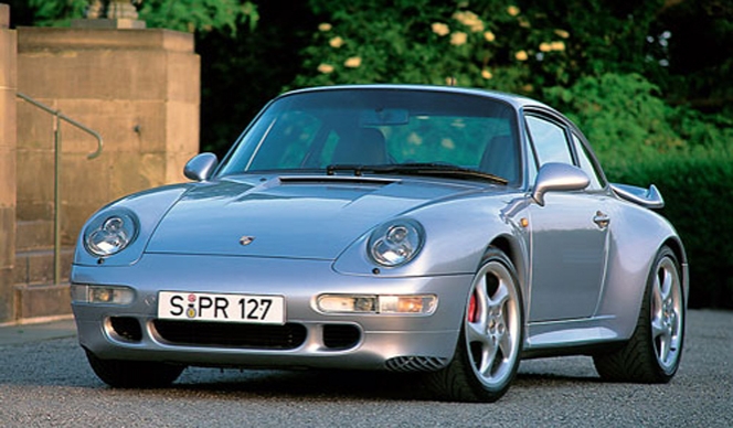お金が貯まる？空冷ポルシェ911に乗ることは本当にお得なのか？