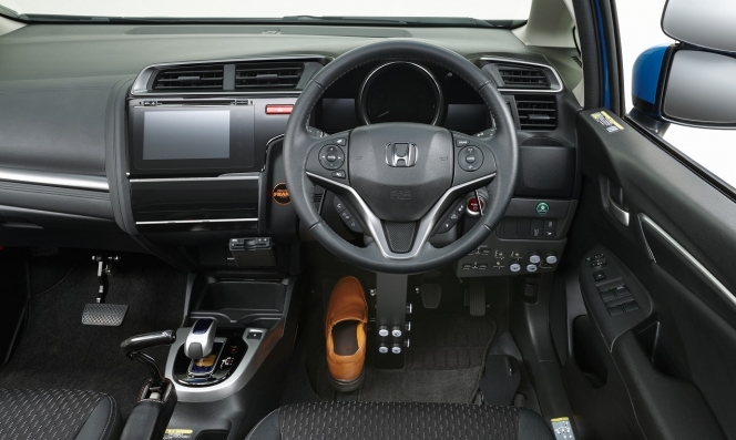 かつてシビックに搭載され国内発売開始…ホンダの足だけで運転できる「フランツシステム」とは？