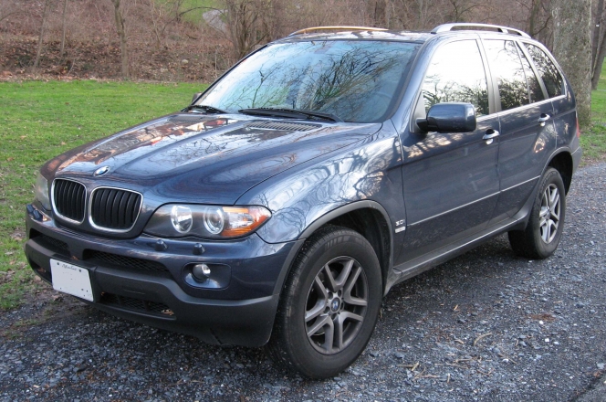 流行のSUV対決！BMW X3とX5、価格差は200〜500万円程度、スペック差はどれくらい？