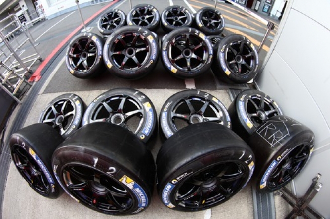 サーキット用のタイヤと普通のタイヤ、どう違うのか？