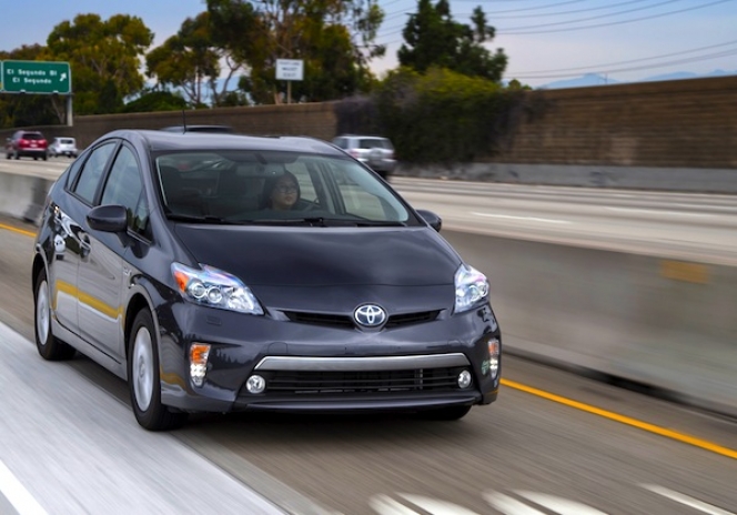 アメリカでの車上荒らしの被害率1位！プリウスは何故狙われるのか？