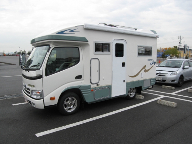 トヨタ･カムロードベースのキャンピングカーがすごい！