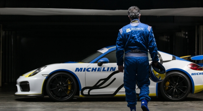 一生に一度？セパンでレーシングカーを運転チャンス