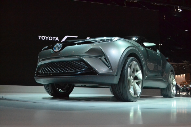 【東京モーターショー速報】ジャパンプレミアムの「TOYOTA CHR Concept」は個性的なスタイル！