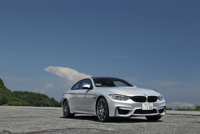 Mは値段が落ちにくい？ M3、M4などを中古車サイトで調べてみました