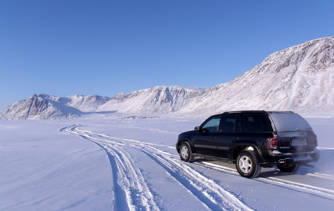 雪の季節がやってきた！インプレッサ WRX STiやGTRは深雪を走破できるのか！？