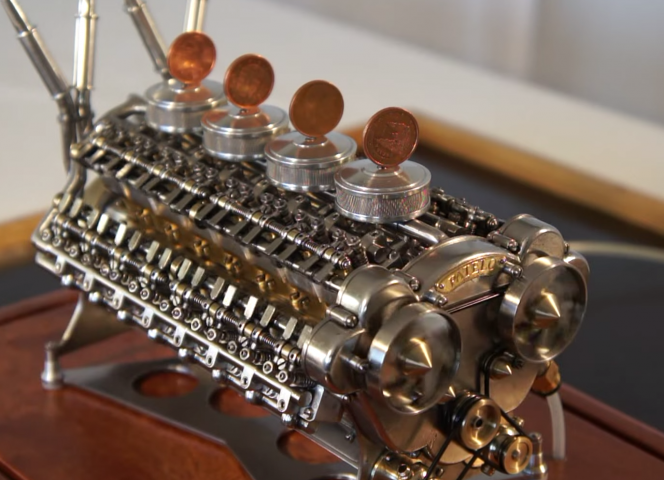 【エンジン動画】世界最小、W32気筒エンジンの精巧さが凄すぎる！