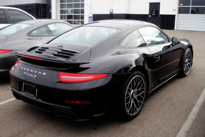 ポルシェ 911 6代目997型と7代目991型の違いとは？