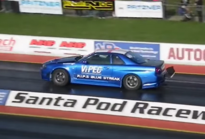 【動画】R34型GTRが猛スピードで駆け抜ける！なんと驚愕の1500馬力！！