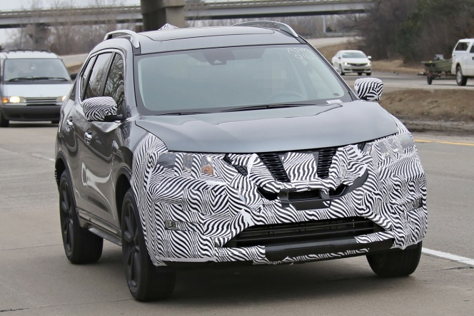 どこが変わる？日産エクストレイル改良型がこの秋登場か？！