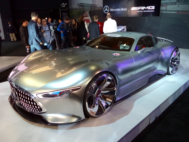 新型V12エンジン搭載車を開発中？！メルセデスAMGのスーパースポーツカーとは？