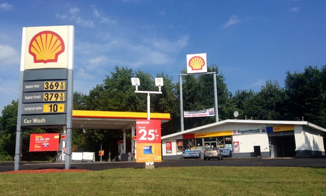 気をつけよう！ガソリンスタンドの店員に嫌がられる行動とは？