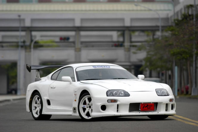 RX7やスープラを購入する際、年式と走行距離など何をみればハズレを引かないのか？