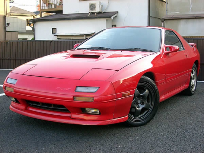中古でRX7を買う場合、FCとFDどちらが良いのか？