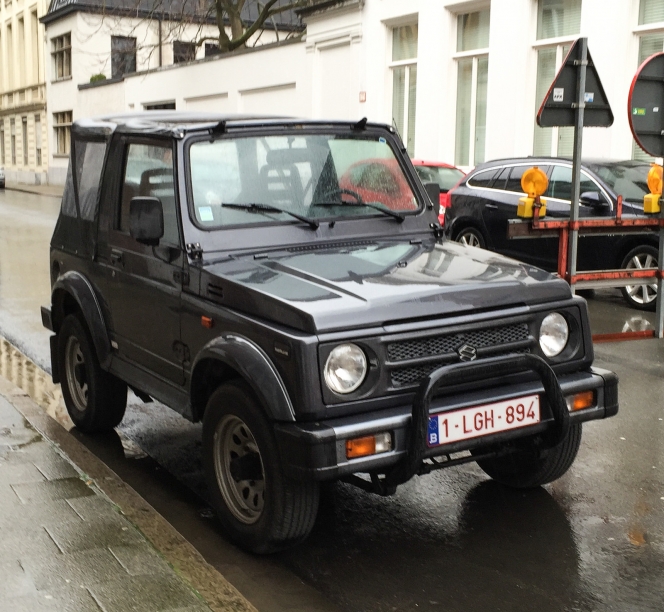 DRIVE ACTION 4×4で4WD切り替えも一発！改良を重ねたジムニーシエラは誰でも扱いやすい操作性が魅力