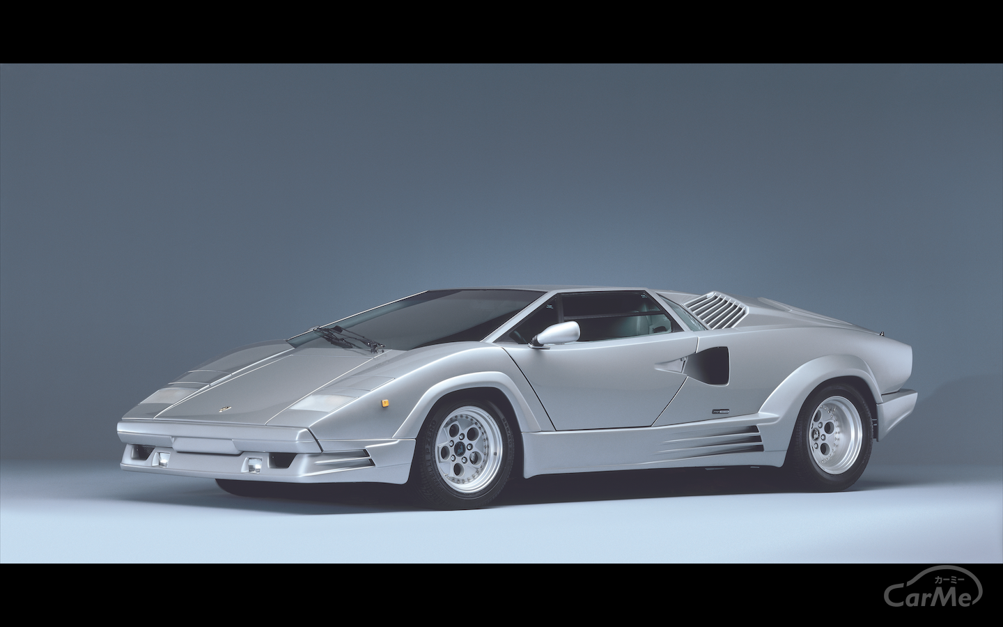 ランボルギーニの歴史｜ランボルギーニの人気車種7選の新車/中古価格は？
