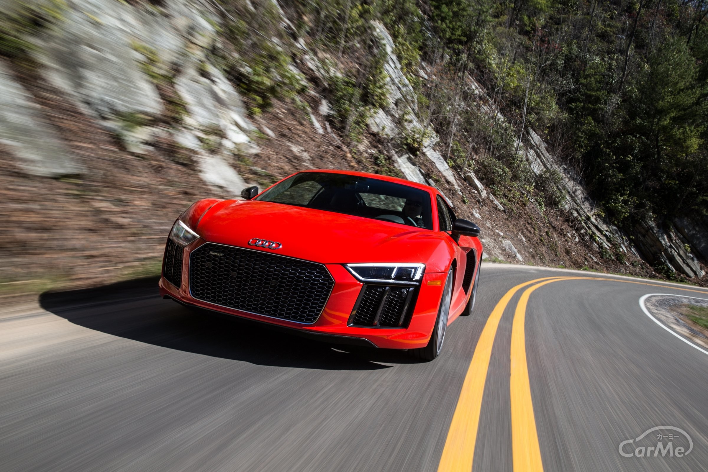 アウディのスーパーカー、R8のスペックや中古相場は？