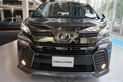 【実車比較】30型ヴェルファイア 特別仕様車と標準車の違い5つとは？
