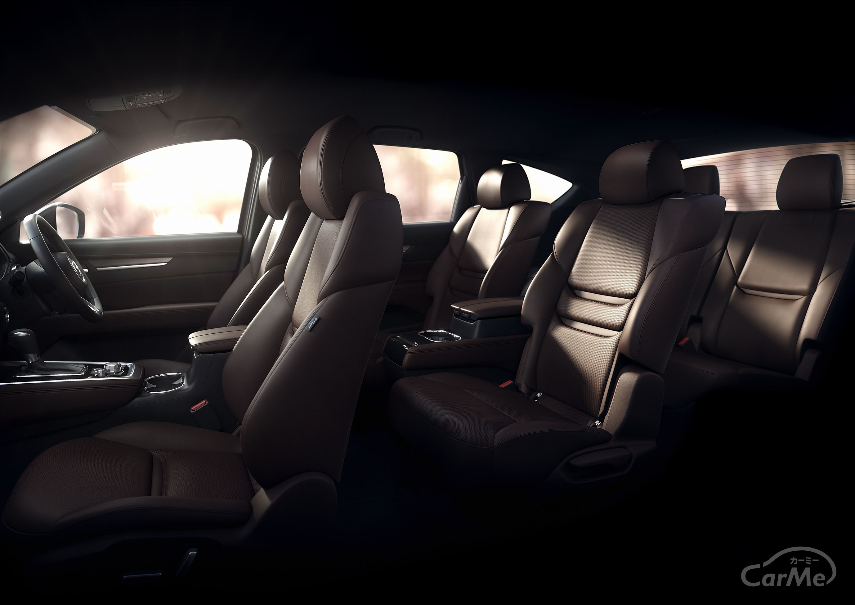 マツダ、3列シートの新型クロスオーバーSUV「CX-8」を導入！どんな車？