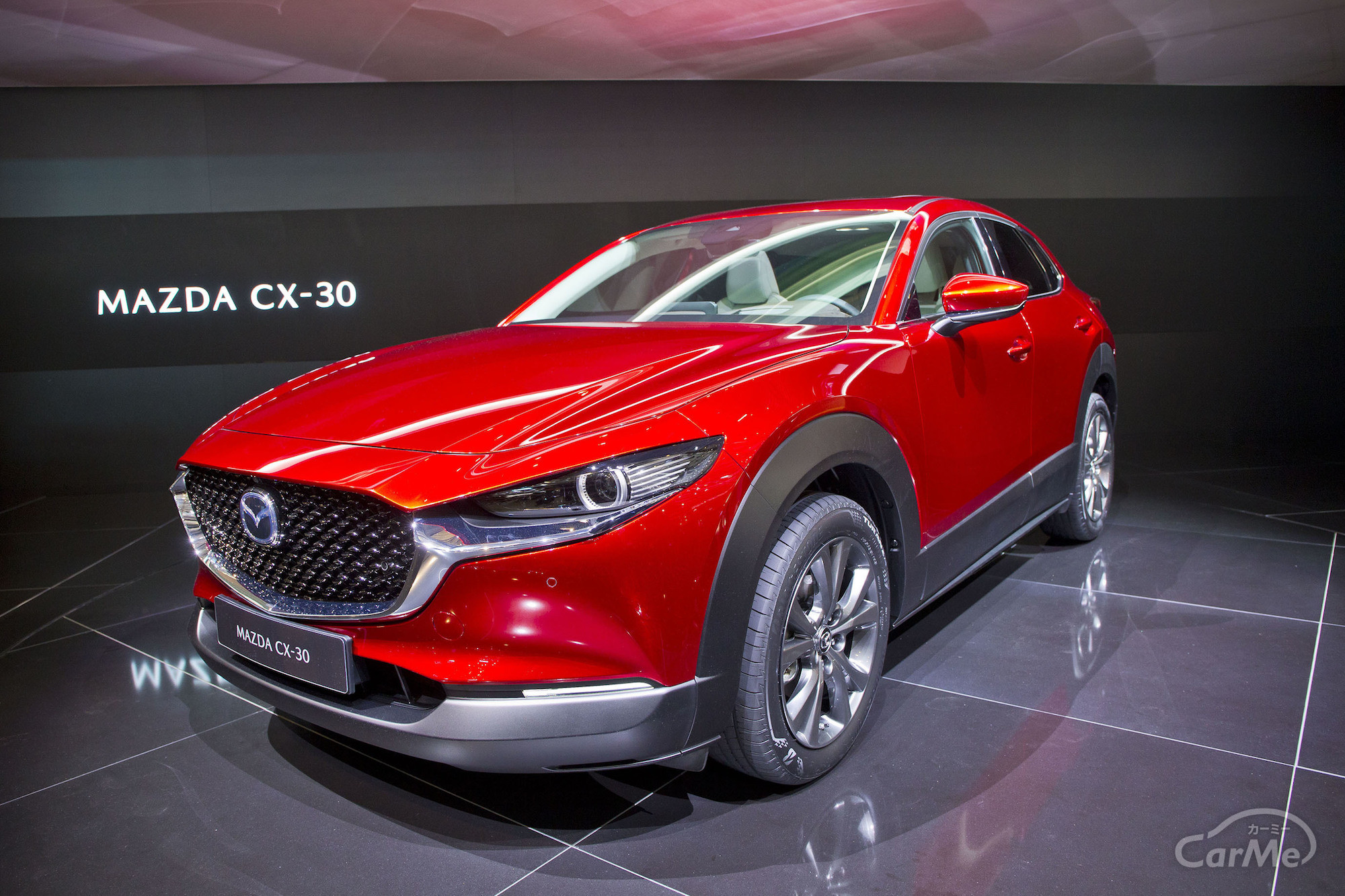 世界初のエンジン「SKYACTIV-X」を搭載したマツダCX-30とはどんなクルマ？