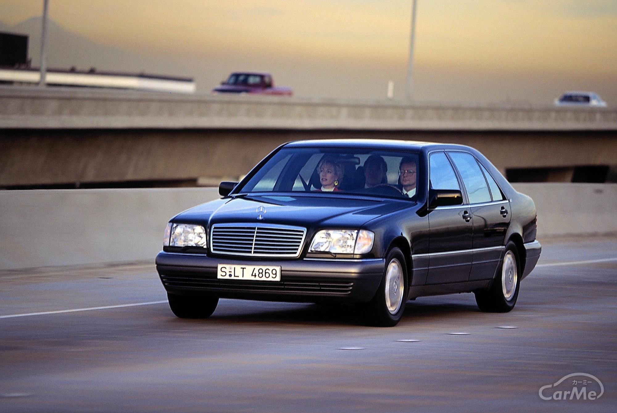 圧倒的な存在感！90年代に誕生したメルセデスSクラス（W140）はどこが優れていたのか
