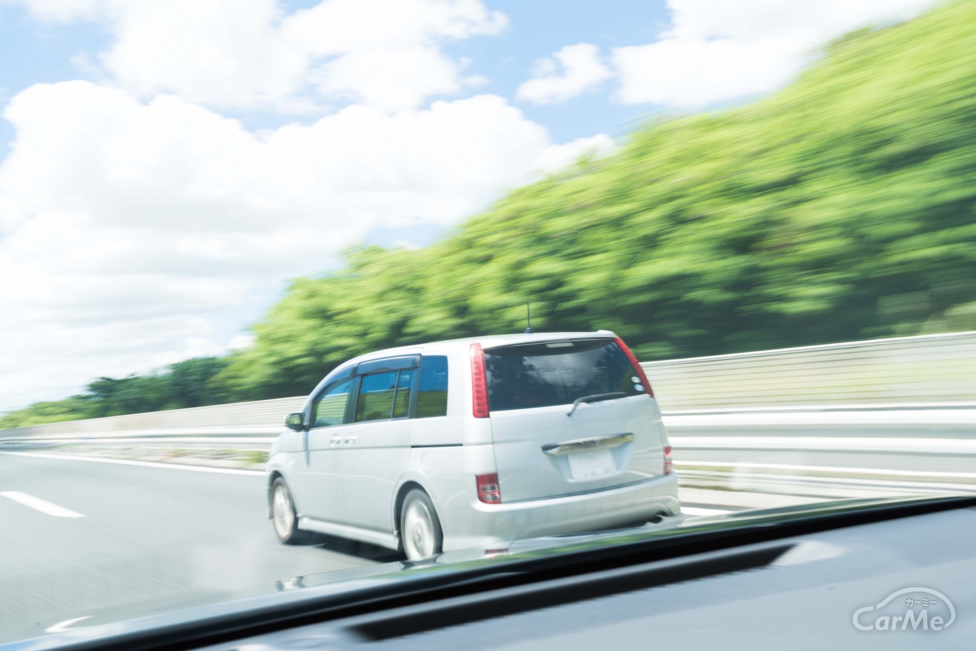 これって煽られてる! 車内から「煽り運転」を確認する方法