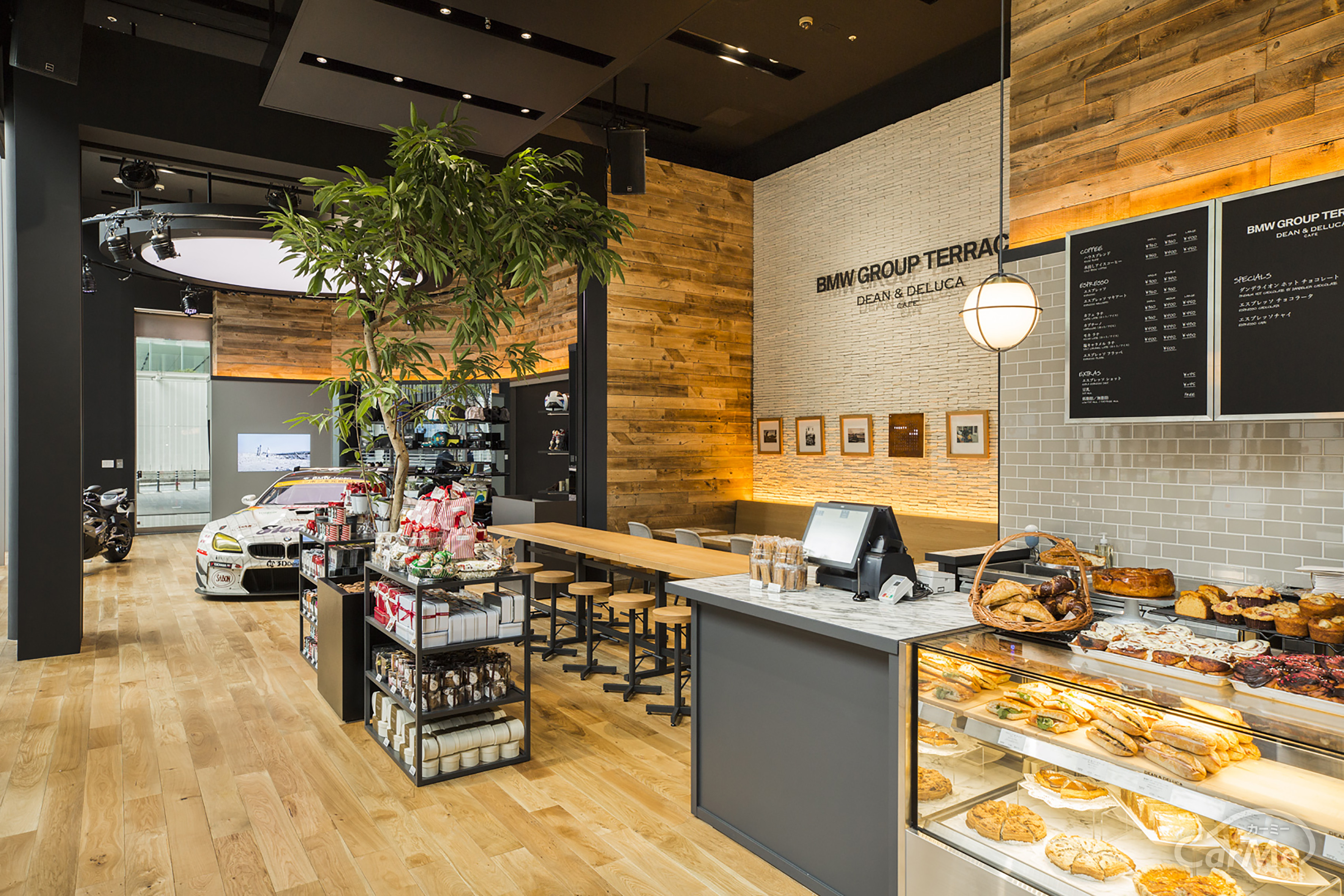 車好きにはたまらない! 自動車メーカーが運営するカフェ