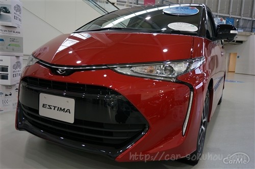 先代との違いは!エスティマ ガソリン車のインパネ画像レビュー