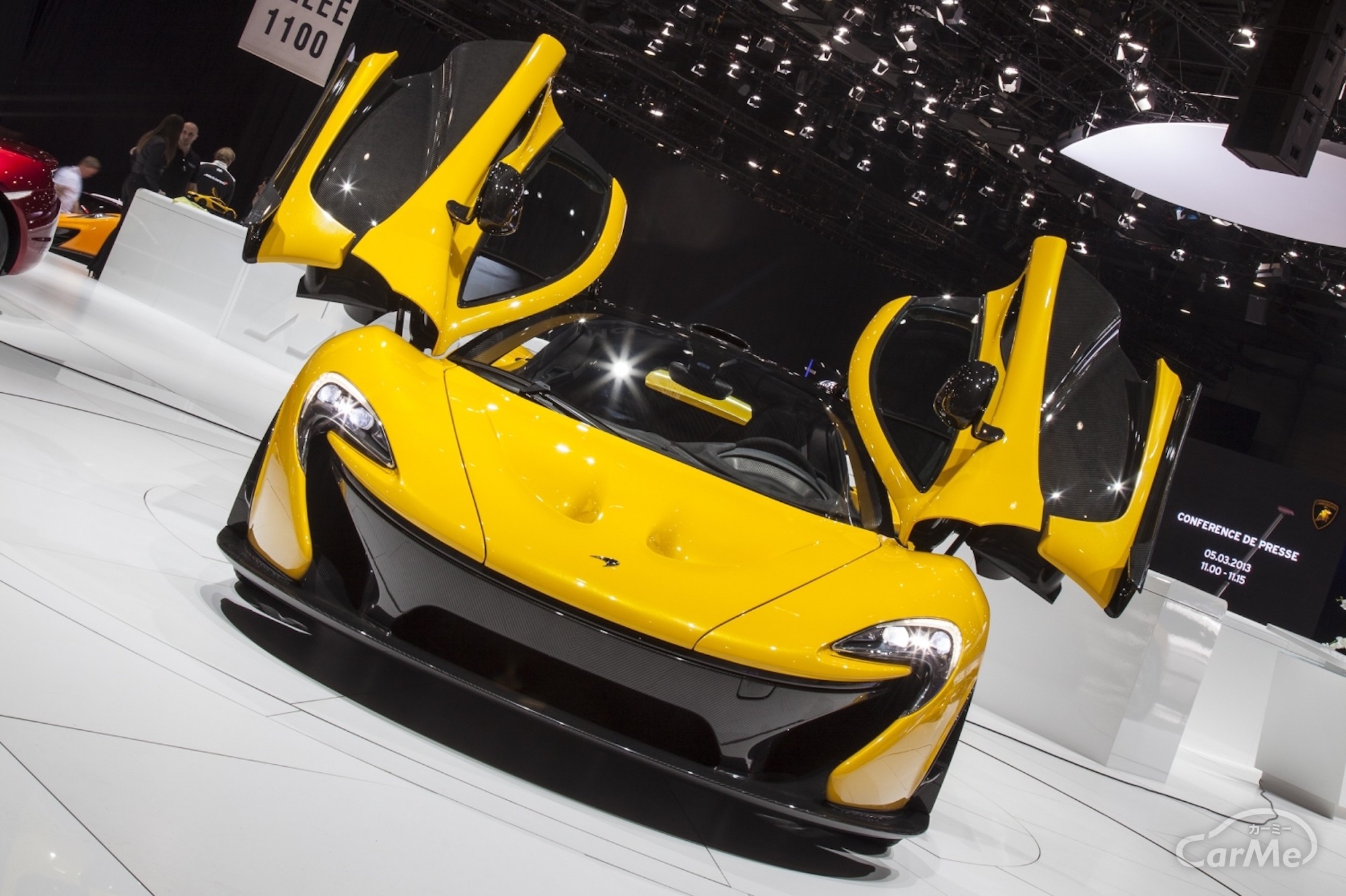輸入スポーツカーにあって、国産スポーツカーにない装備とは？