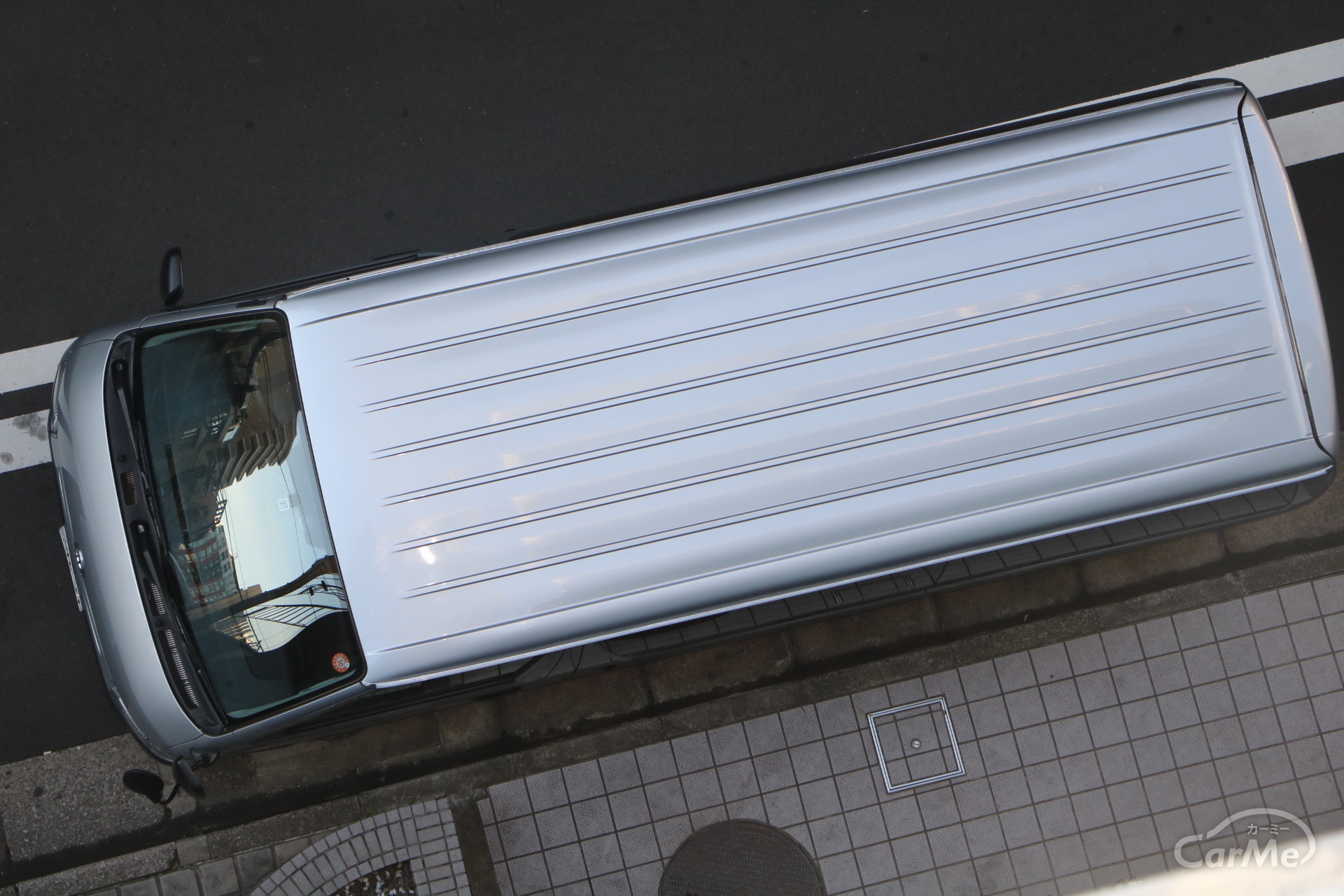 商用車やトラック、RV車に多い屋根のライン。これってなんのためにあるの？
