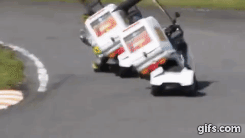 [驚き]デリバリーバイクでガチレースするとこうなる