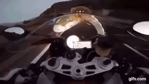 バイクでかっ飛ぶ動画。CBR１０００RR と　BMW S１０００RR　