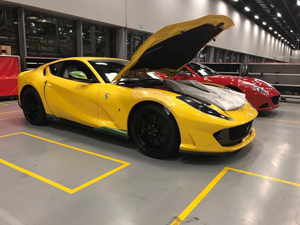 【速報】フェラーリ「812スーパーファスト」の予約が200台突破。日本ではもうすぐ完売も