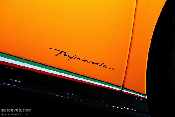ジュネーブにて、ランボルギーニ「ウラカン・ペルフォルマンテ」がアンヴェール。かなりスパルタンな仕上がりに【動画有】