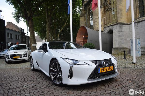 オランダにて、レクサス「LC500」が目撃に。欧州でも続々と納車中