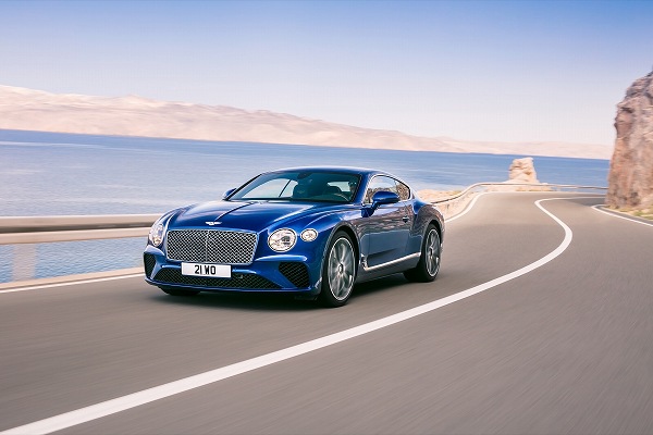 ベントレーが新型「コンチネンタルGT」を発表。20%の軽量化、コンセプト車両に近いデザインで登場