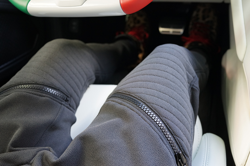 こんなモノを買った。Y-3のスウェットパンツ（すべり止め加工でスポーツドライビングに最適）