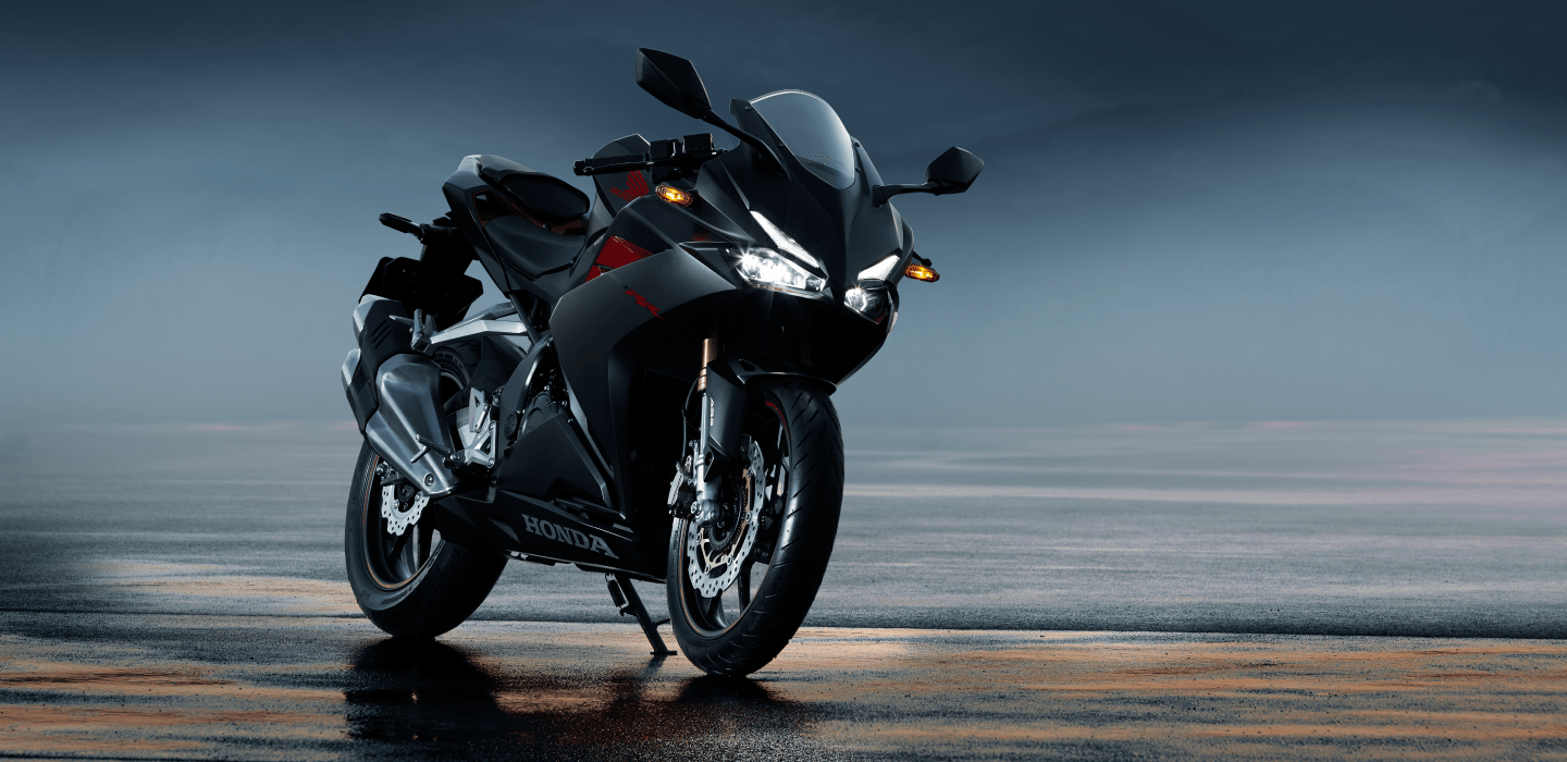 ホンダの新型バイク「CBR250RR」が3日で1年分の目標達成。中二病っぽいカラーとデザインがナイス