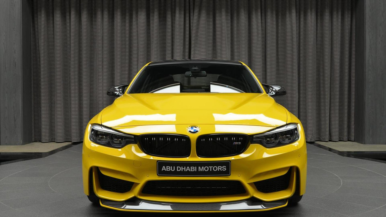 BMWアブダビがポルシェ純正色「スピードイエロー」にペイントしたカスタムM3を展示