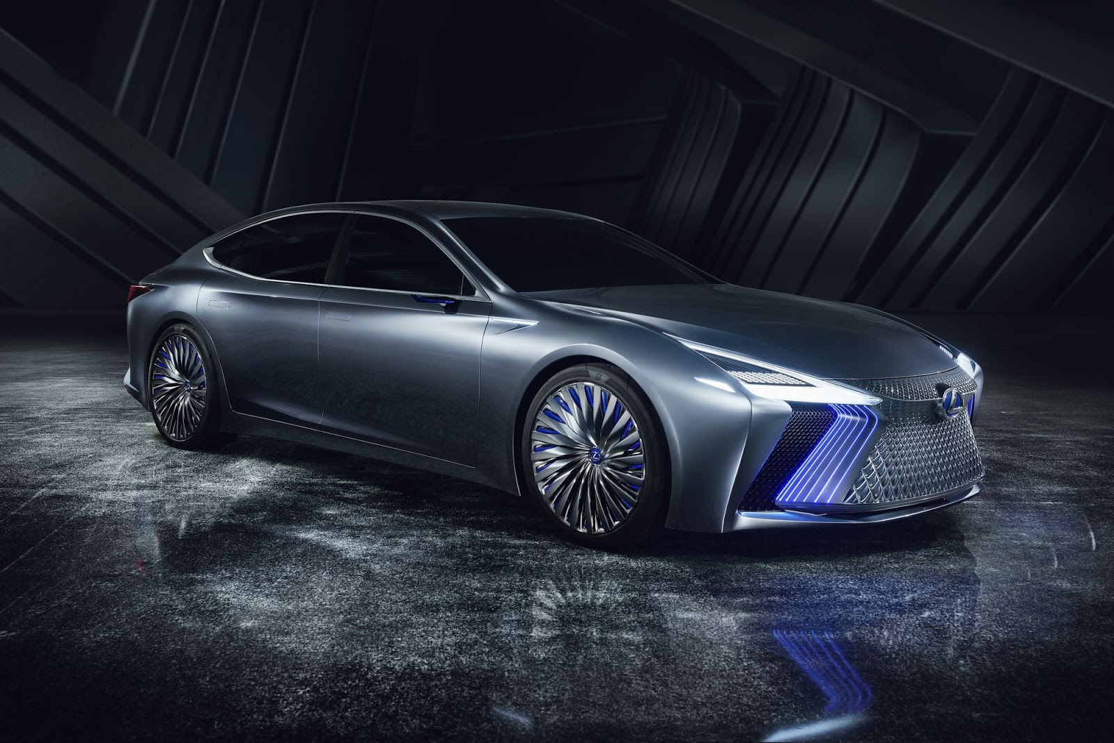 レクサスが「LS+」コンセプト発表。自動運転装備、これからのレクサスデザインのあり方を示すモデル