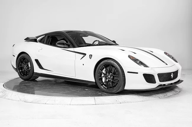 フェラーリの限定レアモデル、「599GTO」が販売中。米中古市場に登場するのは2年ぶりながらも価格は15％ダウン