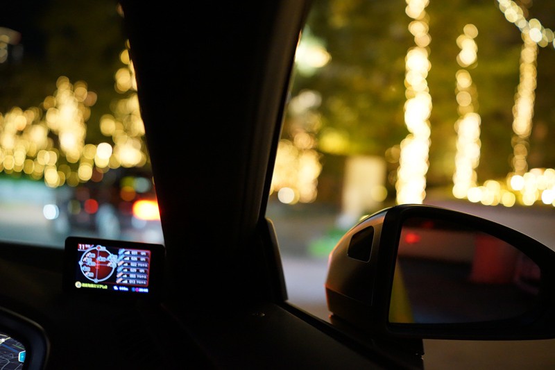 スーパーカーを停めやすい駐車場「ザ・リッツ・カールトン大阪」。ホテルのエントランス、地下ともに安全性高し