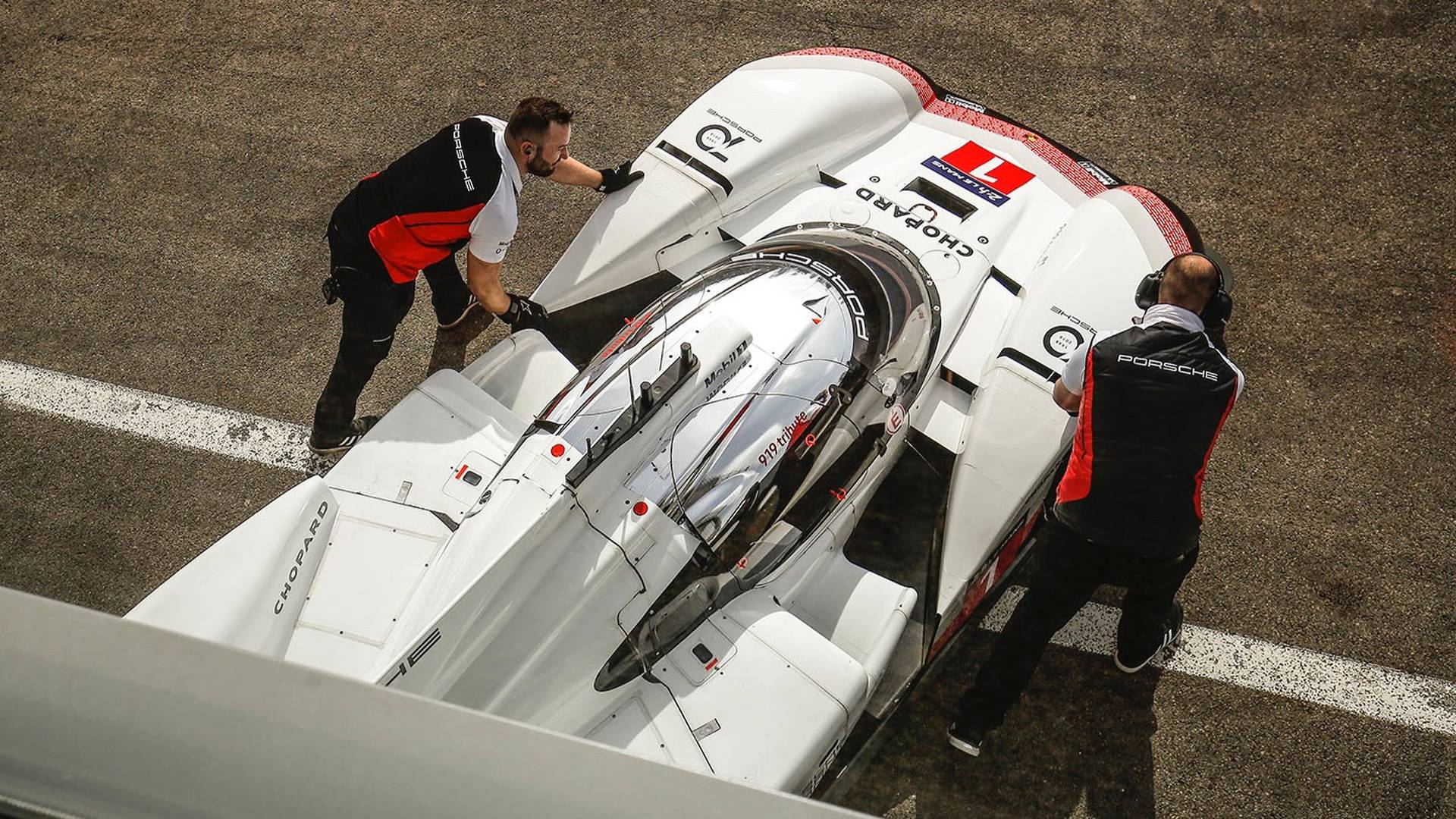 グッドウッド ポルシェは919evoでマクラーレンの記録に挑戦 一方マスタングは自動運転で挑む Goauto グッドウッド ポルシェは919evoでマクラーレンの記録に挑戦 一方マスタングは自動運転で挑む Goauto
